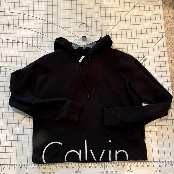 Calvin Klein cropped sweatshirt hoodie black medium - Picture 1 of 4
